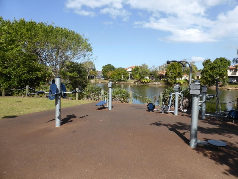 14 Olympus Drive, Robina QLD 4226