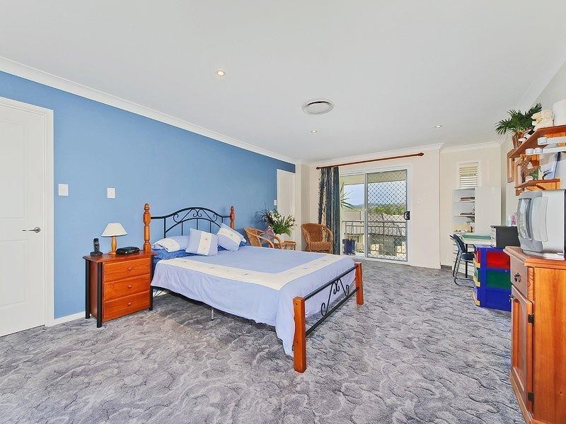 12 Orchid Tree Court, Robina QLD 4226