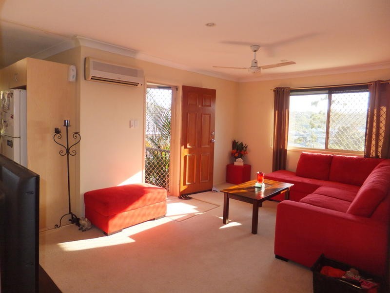 2/ 80 Paddington Drive, Carrara QLD 4211