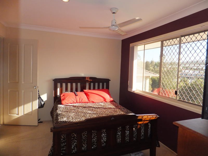 2/ 80 Paddington Drive, Carrara QLD 4211