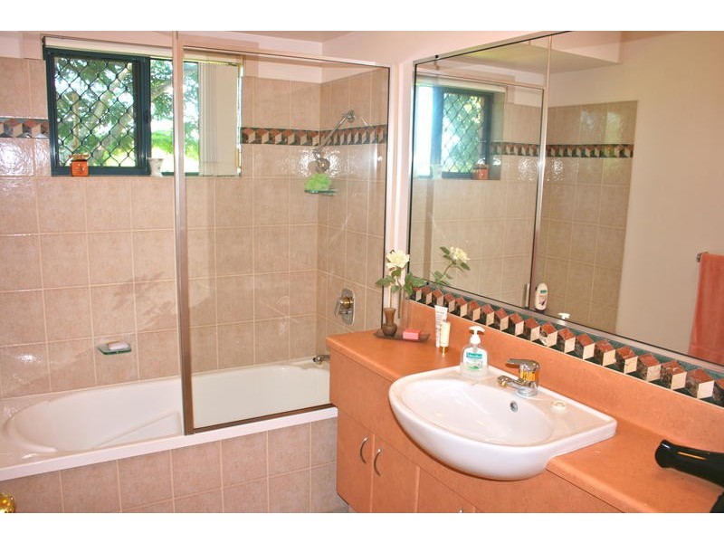 18/ 117 Palm Meadows Drive, Carrara QLD 4211