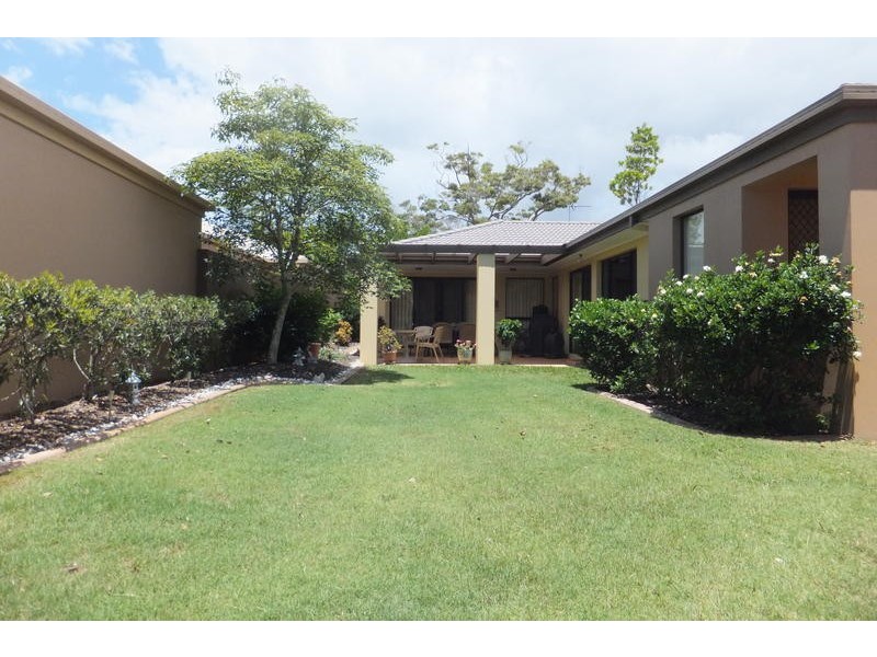 136 Palm Meadows Drive, Carrara QLD 4211