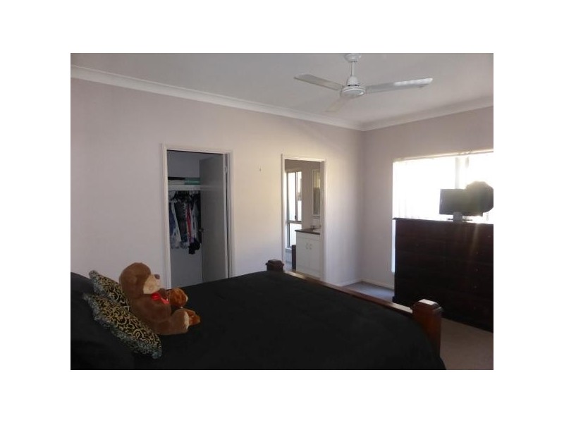 43 Palma Crescent, Varsity Lakes QLD 4227