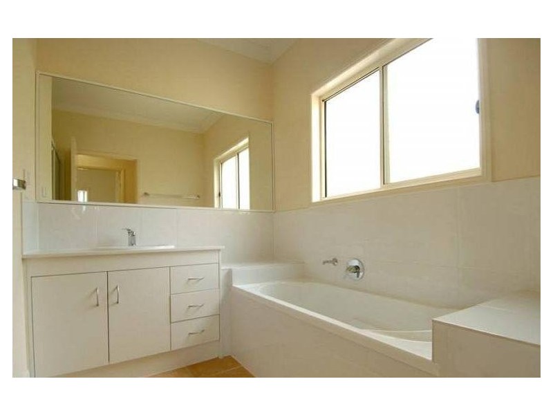 52 Palma Crescent, Varsity Lakes QLD 4227