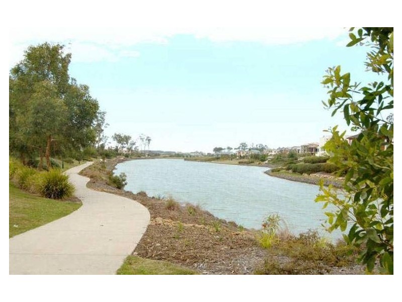 52 Palma Crescent, Varsity Lakes QLD 4227