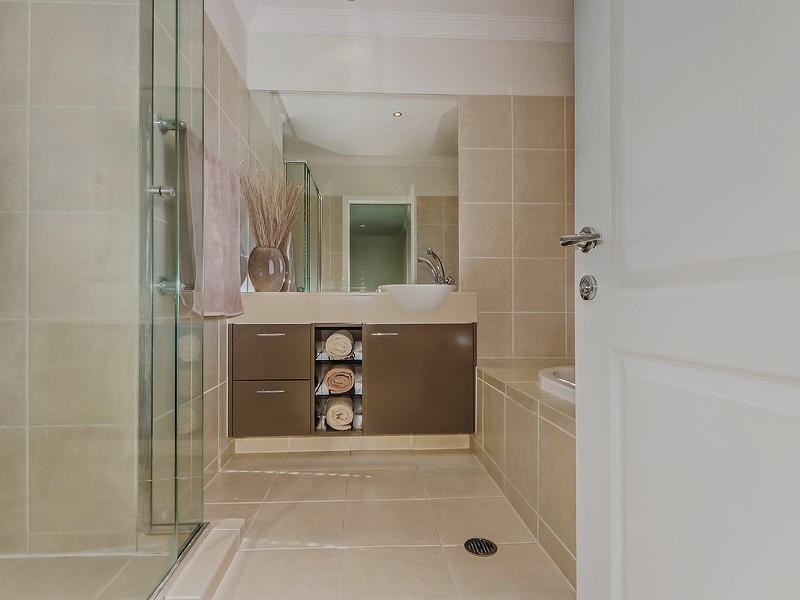 32/ 55 Paradise Springs Avenue, Robina QLD 4226