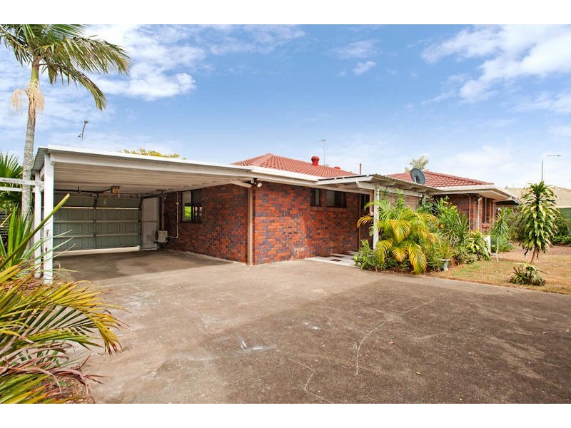 77 Oxley Drive, Paradise Point QLD 4216
