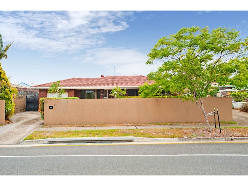 77 Oxley Drive, Paradise Point QLD 4216