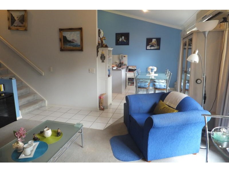 4/ 2 Penda Ct, Merrimac QLD 4226