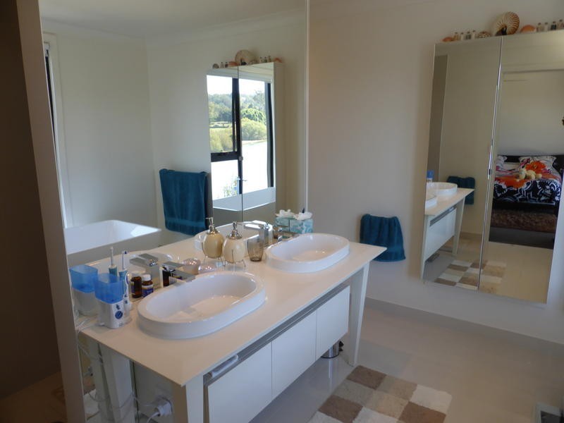 49 Peninsula Drive, Robina QLD 4226