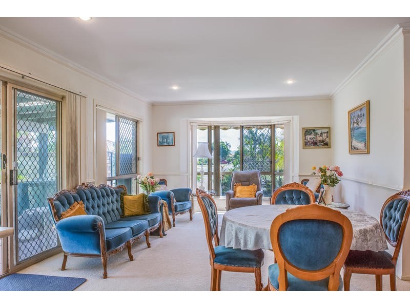 2/ 9 Pennsylvania Avenue, Varsity Lakes QLD 4227