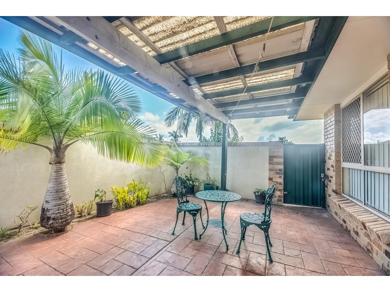 2/ 9 Pennsylvania Avenue, Varsity Lakes QLD 4227