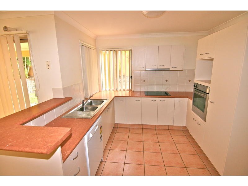 16 Pine Valley Drive, Robina QLD 4226