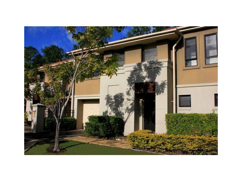 11/ 44 Pine Valley Drive, Robina QLD 4226