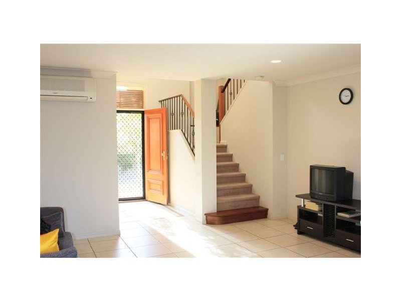 11/ 44 Pine Valley Drive, Robina QLD 4226