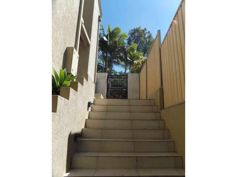 88 Plateau Crescent, Carrara QLD 4211