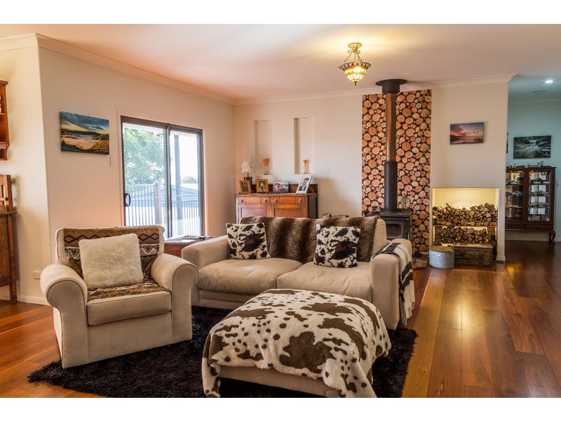 1 Poplar Court, Beechmont QLD 4211