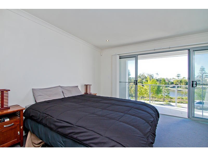 9/ 29 Port Peyra Crescent, Varsity Lakes QLD 4227