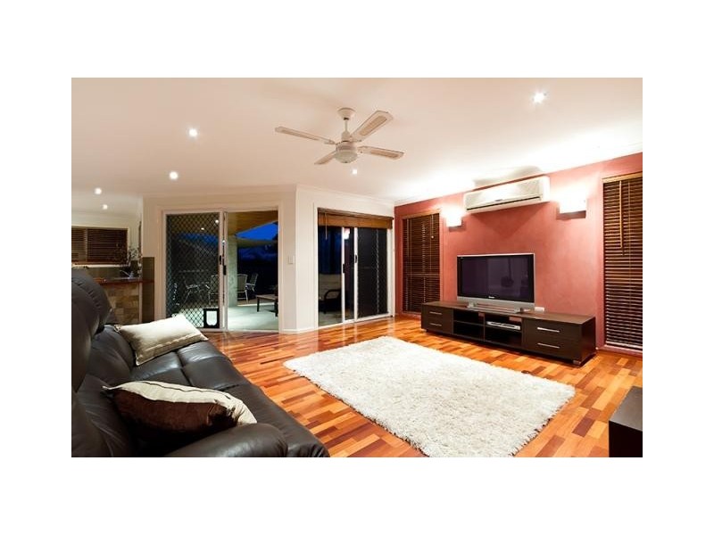 6 Prestwick Court, Robina QLD 4226