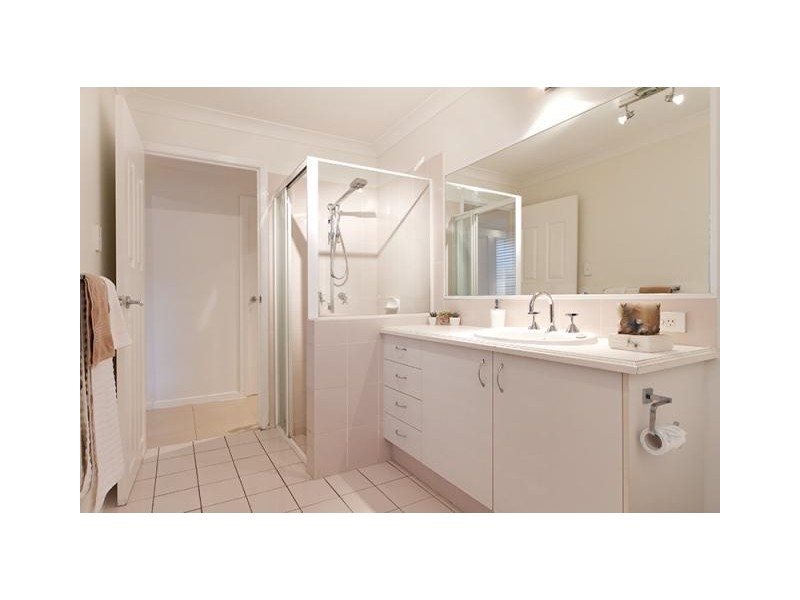 6 Prestwick Court, Robina QLD 4226