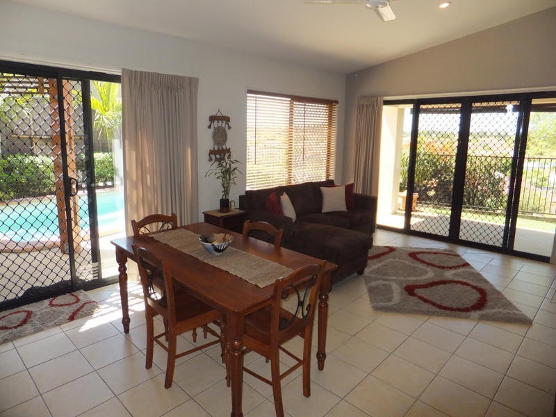 19 Prospect Court, Robina QLD 4226