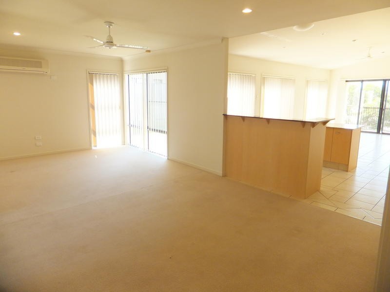 25 Prospect Court, Robina QLD 4226