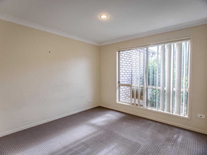 27 Protea Court, Robina QLD 4226