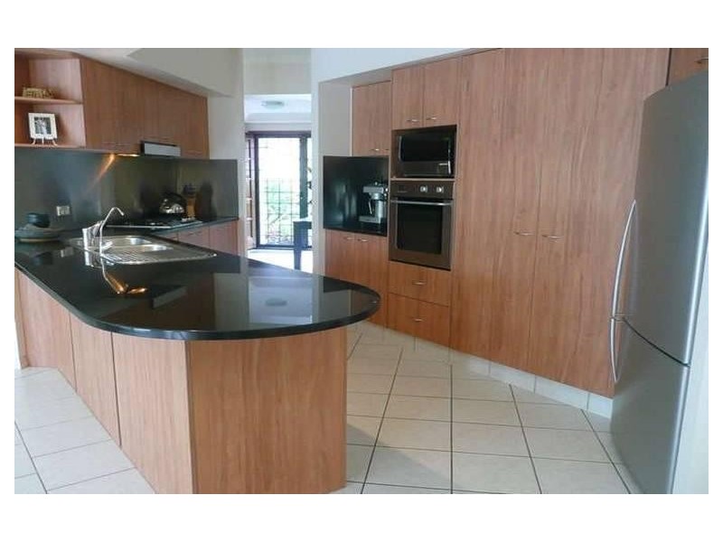 3 Protea Court, Robina QLD 4226