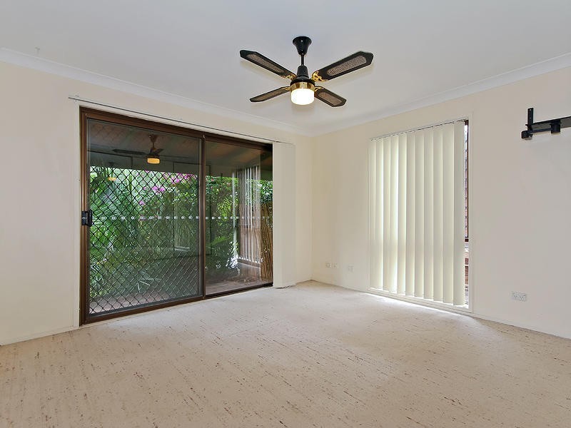 15 Queenscliff Crescent, Robina QLD 4226