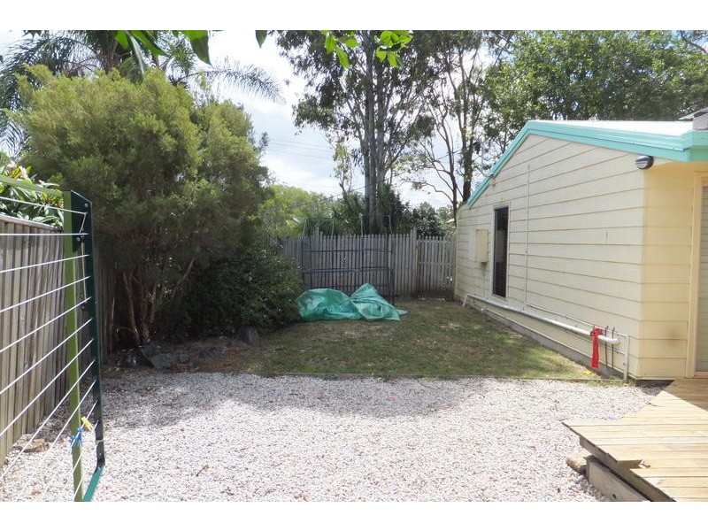 1 Rainbow Drive, Mudgeeraba QLD 4213