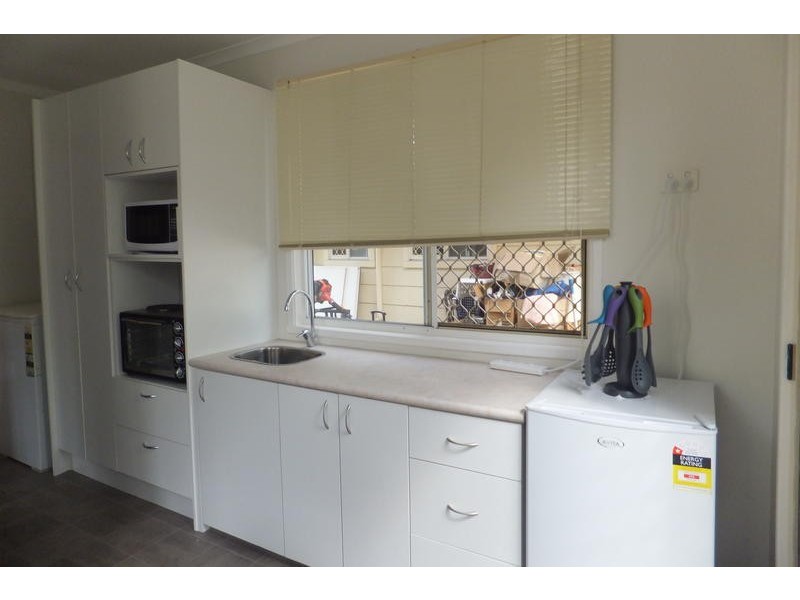 1 Rainbow Drive, Mudgeeraba QLD 4213