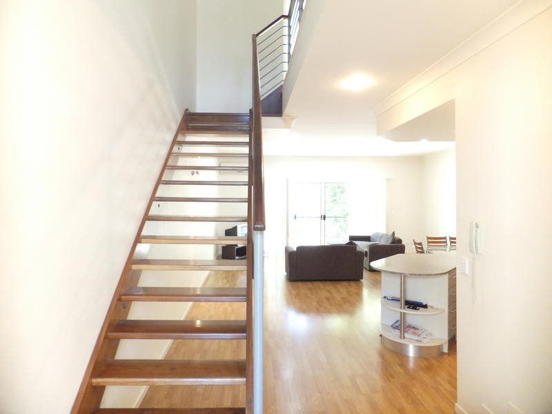 3/ 13 Ranier Crescent, Varsity Lakes QLD 4227