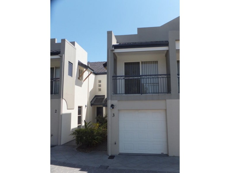 3/ 13 Ranier Crescent, Varsity Lakes QLD 4227