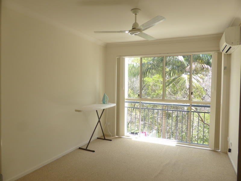5/ 13 Ranier Crescent, Varsity Lakes QLD 4227