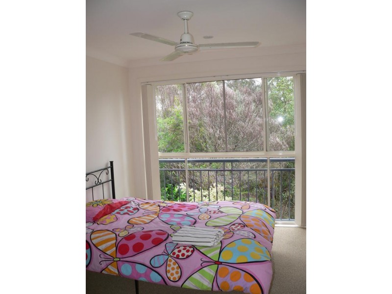 1/ 13 Ranier Crescent, Varsity Lakes QLD 4227