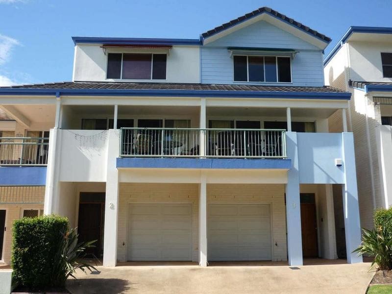 2/ 4 Ranier Crescent, Varsity Lakes QLD 4227