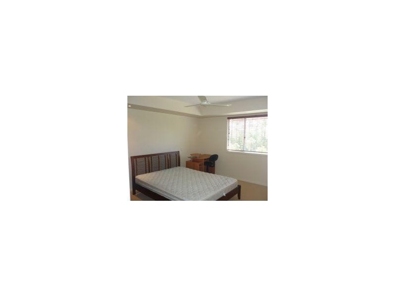 2/ 4 Ranier Crescent, Varsity Lakes QLD 4227