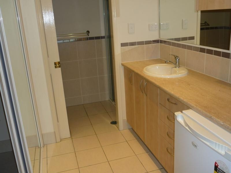 2/ 4 Ranier Crescent, Varsity Lakes QLD 4227