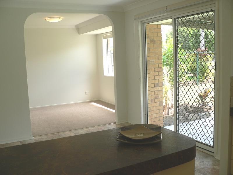 43 Razorbill Street, Burleigh Waters QLD 4220