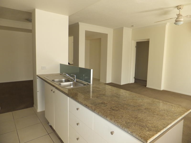 77/ 251 Varsity Parade, Varsity Lakes QLD 4227