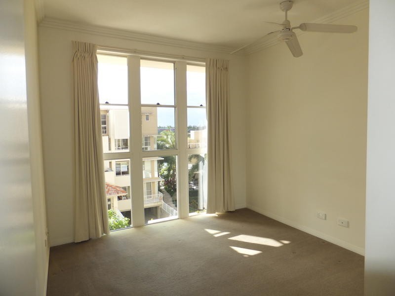 77/ 251 Varsity Parade, Varsity Lakes QLD 4227