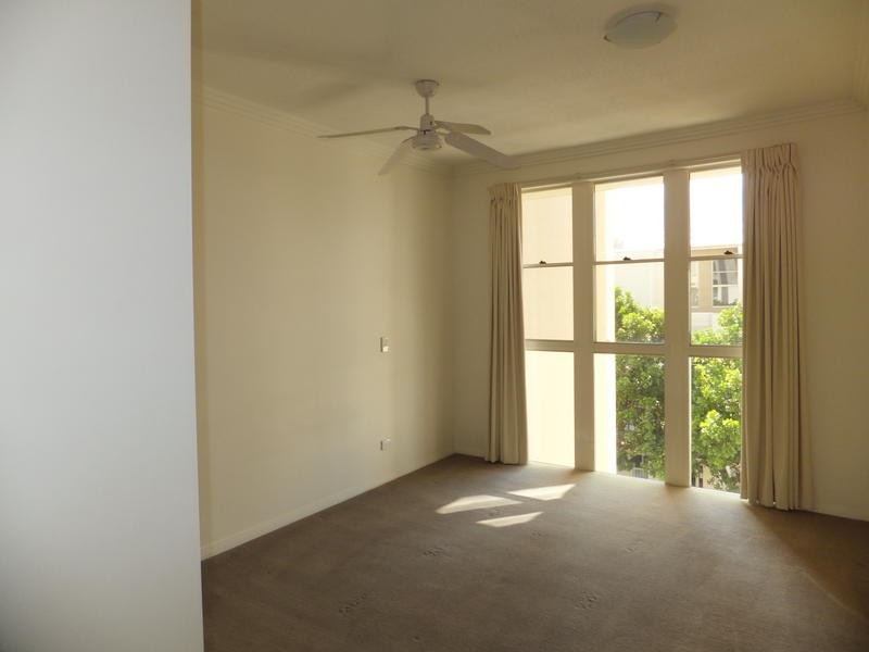 77/ 251 Varsity Parade, Varsity Lakes QLD 4227