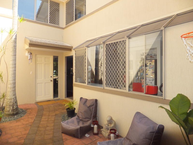 12/ 1 Resort Drive, Robina QLD 4226