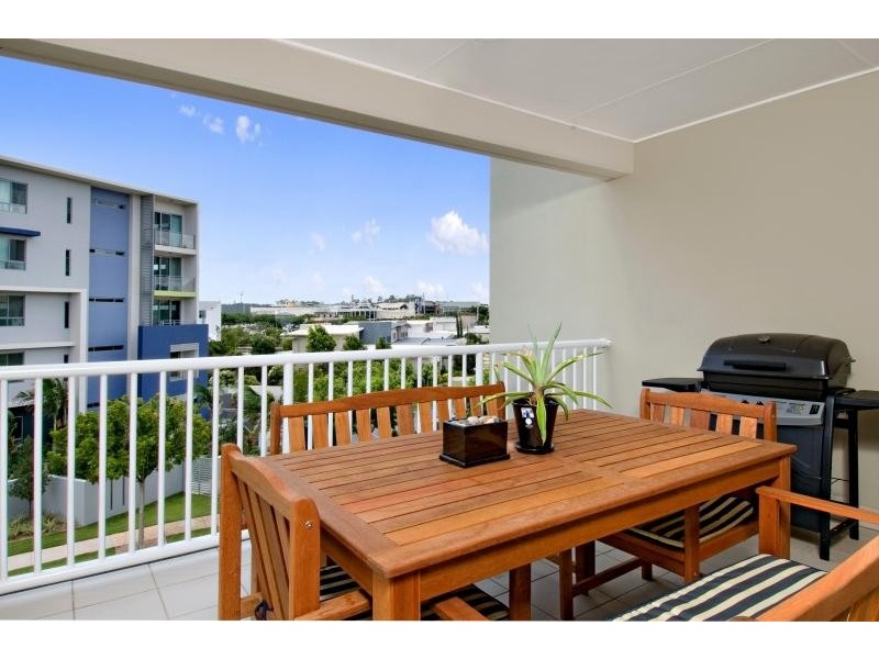 5/ 1 Riverwalk Avenue, Robina QLD 4226