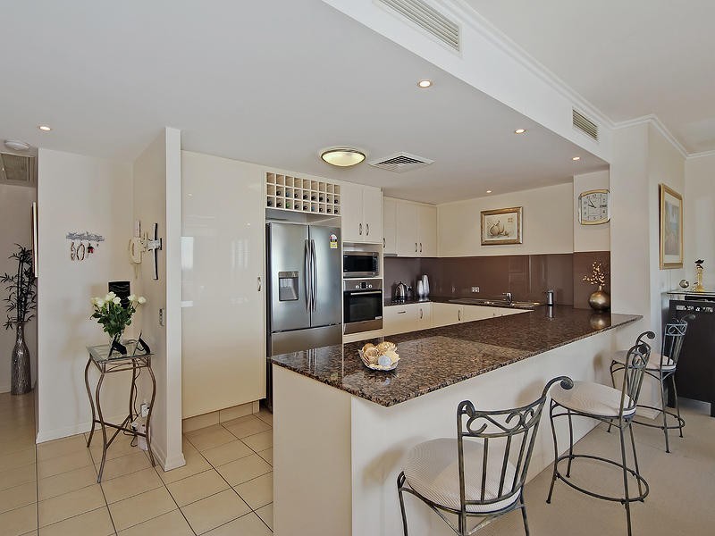 18/ 34 Riverwalk Avenue, Robina QLD 4226