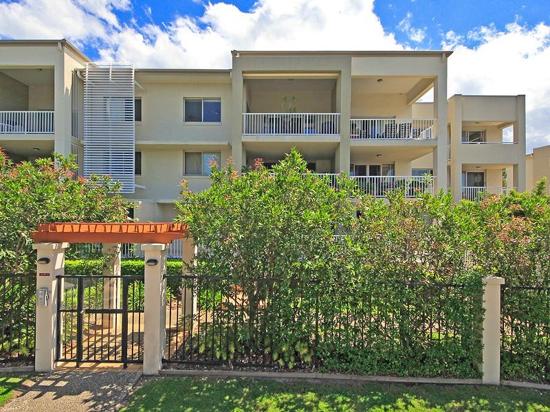 18/ 1 Riverwalk Avenue, Robina QLD 4226