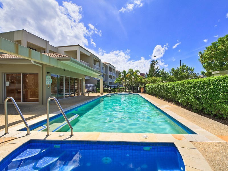 18/ 1 Riverwalk Avenue, Robina QLD 4226