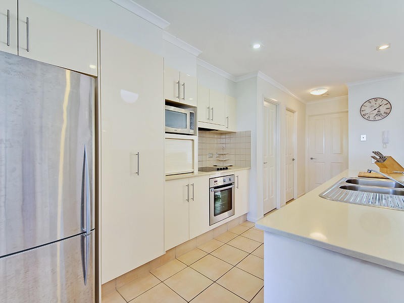 18/ 1 Riverwalk Avenue, Robina QLD 4226