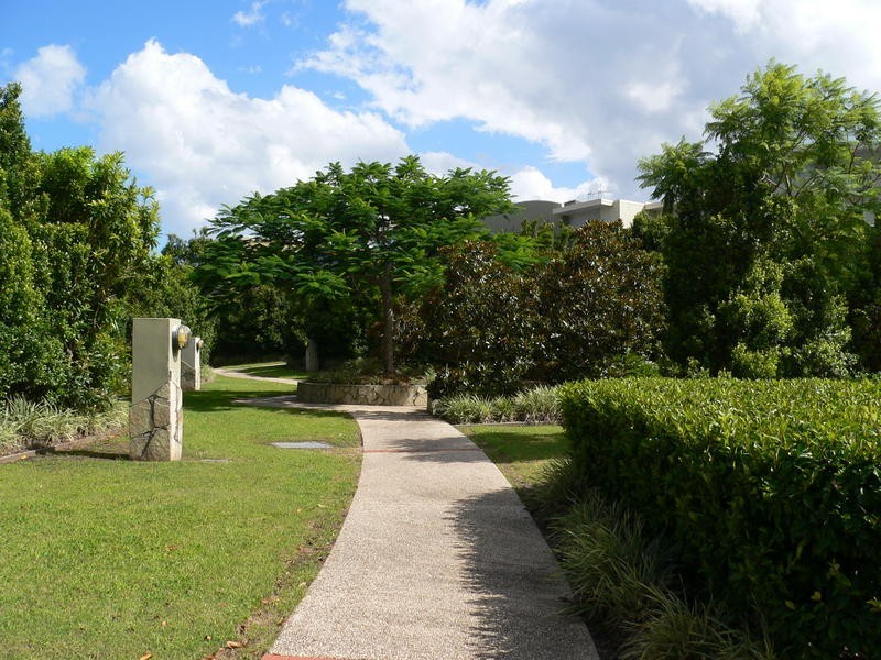 31 Riverwalk Avenue, Robina QLD 4226