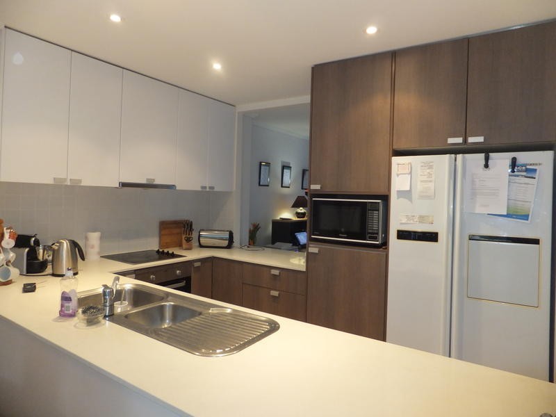 61 Riverwalk Avenue, Robina QLD 4226